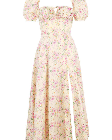 Middelgrote zomerjurk met bloemen pofmouwen