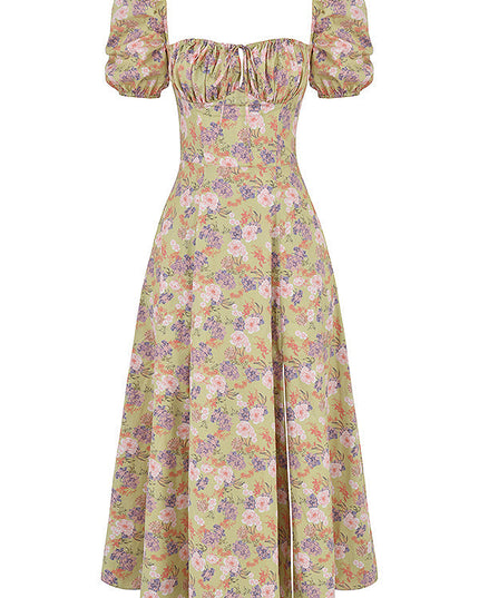 Middelgrote zomerjurk met bloemen pofmouwen