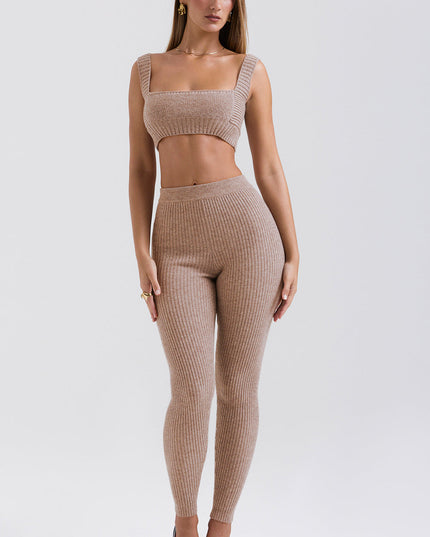 Gebreid zacht vestje met bralette en legging