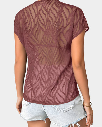 T-shirttop met V-hals, korte mouwen en uitsparing