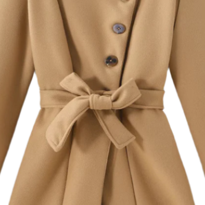 Beige jasje met strikken en knoopsluiting