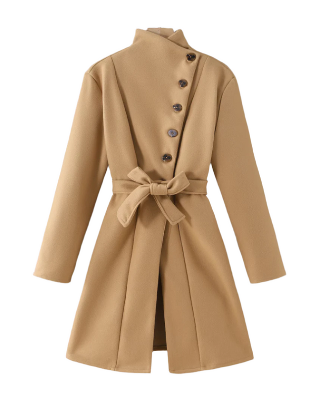 Beige jasje met strikken en knoopsluiting