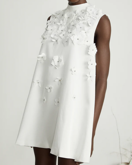 Denisa witte minijurk met bloemendetails
