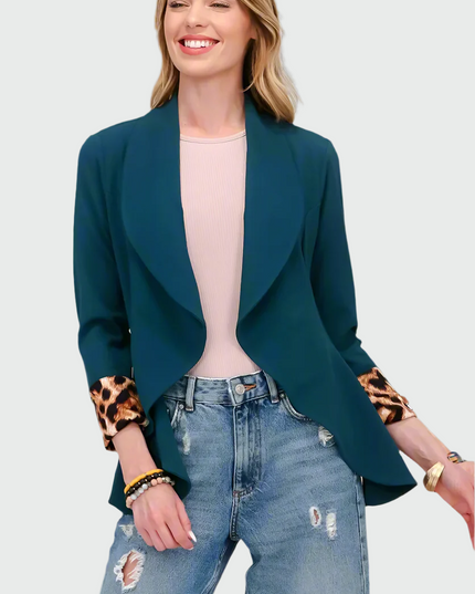 Celeste opgerolde luipaardblazer met open voorkant