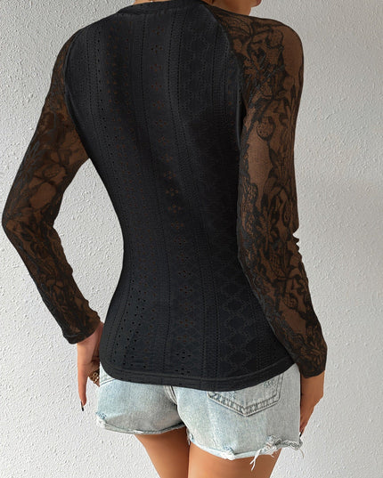 Elegante blouse met kant en naden