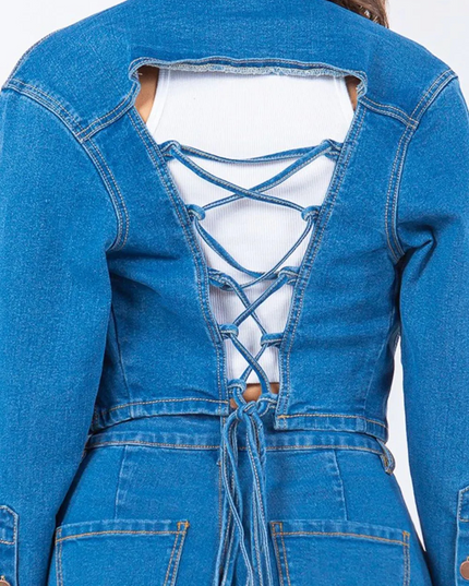Cropped denim jasje met vetersluiting op de rug