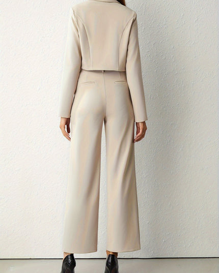 Beige blazer en high waist broek