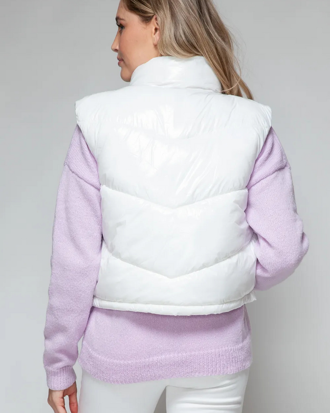 Wit gewatteerd vest met rits