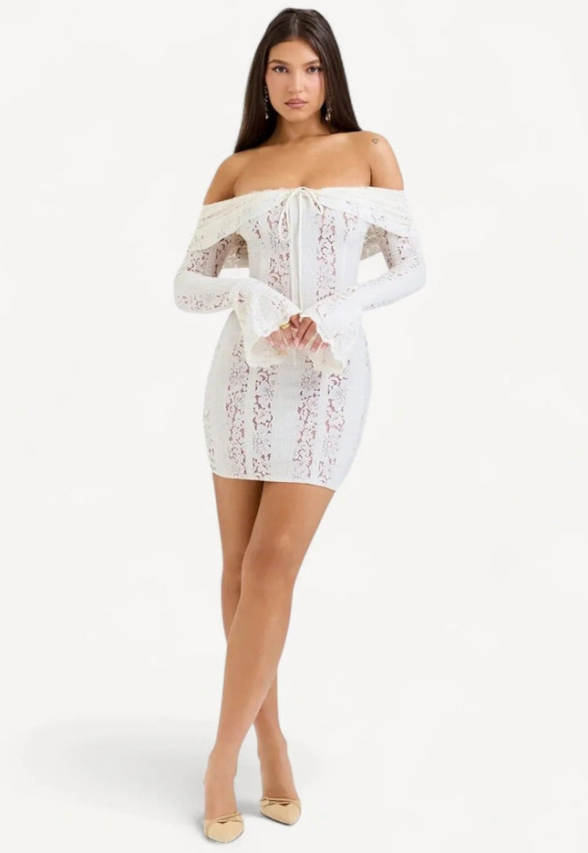 Syerra strapless witte kanten mini-jurk