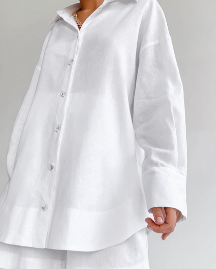 Set van een katoenen shirt met lange mouwen en een korte broek