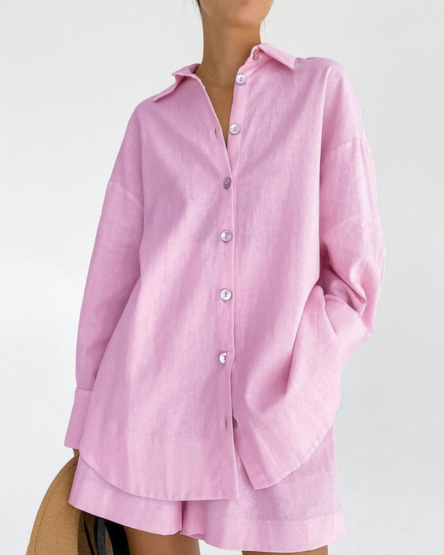 Set van een katoenen shirt met lange mouwen en een korte broek