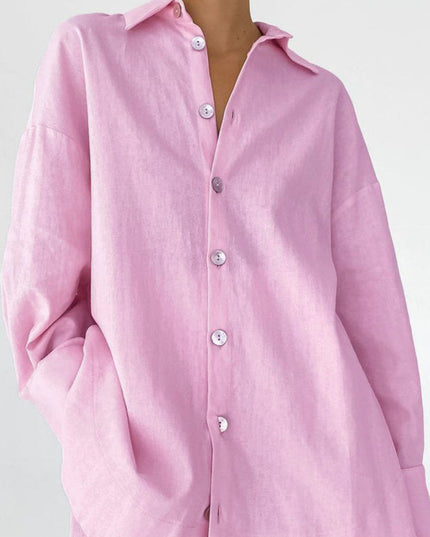 Set van een katoenen shirt met lange mouwen en een korte broek