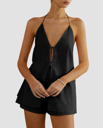 Set van halternektop en backless shorts