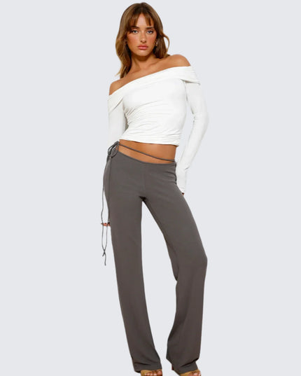 Chique off-shoulder top met uitsparing op de rug
