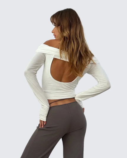 Stijlvolle top met off-shoulder patroon en uitsparing aan de achterkant