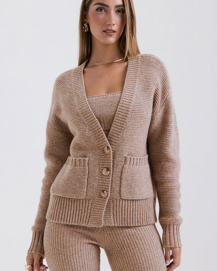 Gebreid zacht vestje met bralette en legging