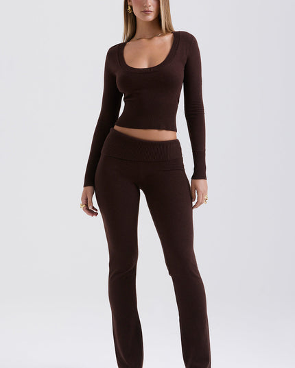 Top en broek van chocoladekleurige kasjmiermix