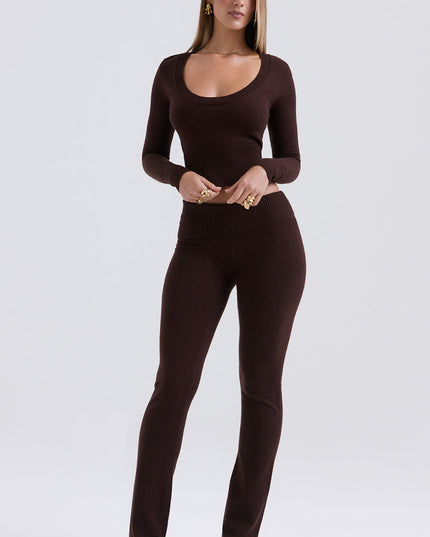 Top en broek van chocoladekleurige kasjmiermix