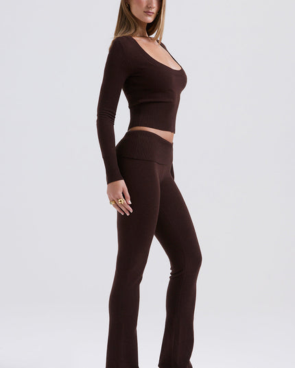 Top en broek van chocoladekleurige kasjmiermix