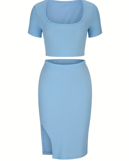 Croptop met uitsparing en rok met split