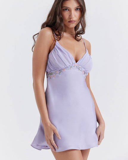 Lavendel geborduurde mini-jurk