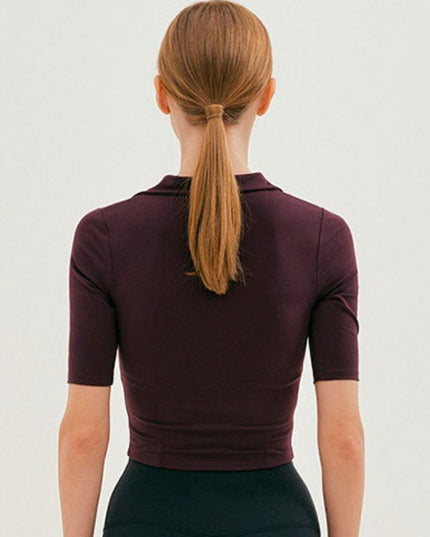Cropped yogatop met V-hals