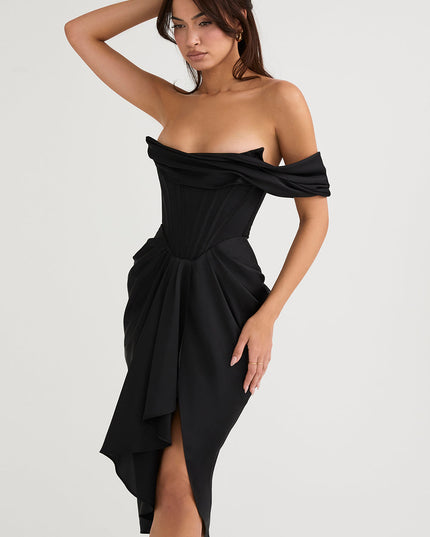 Middelgrote strapless satijnen jurk