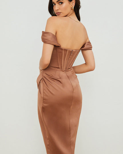 Elegante jurk met satijnen bandjes