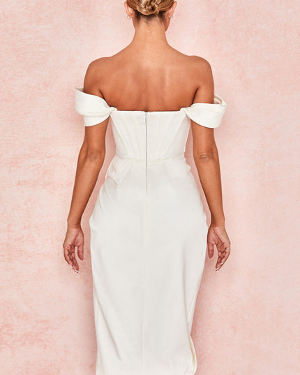 Elegante jurk met satijnen bandjes
