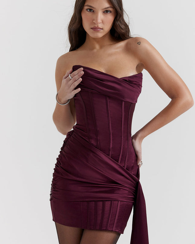 Strapless satijnen korsetjurk