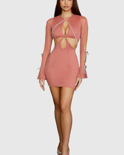 Roze mini-jurk met uitgesneden taille