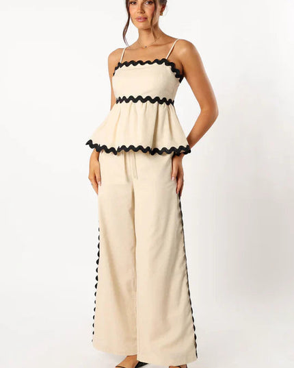 Top met ruches en wijde broek