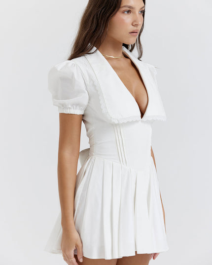 Witte mini-jurk met plooien