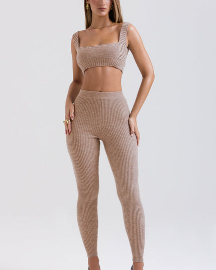Gebreid zacht vestje met bralette en legging