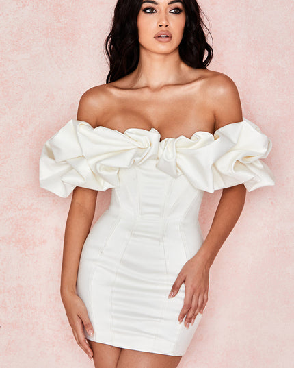Strapless jurk met ruches aan de voorkant