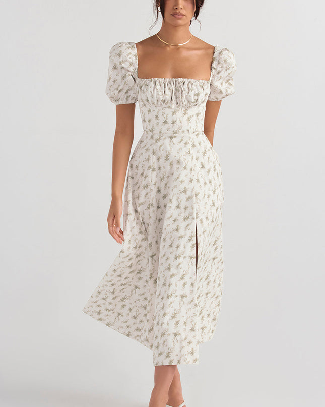 Middelgrote zomerjurk met bloemen pofmouwen