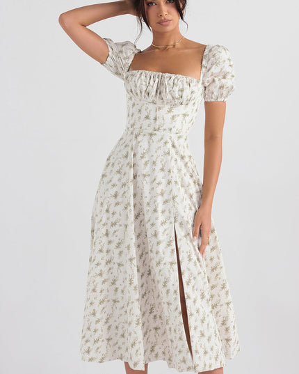 Middelgrote zomerjurk met bloemen pofmouwen